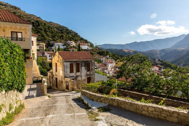 bigstock-Small-Cretan-Village-In-Crete--49770527_result